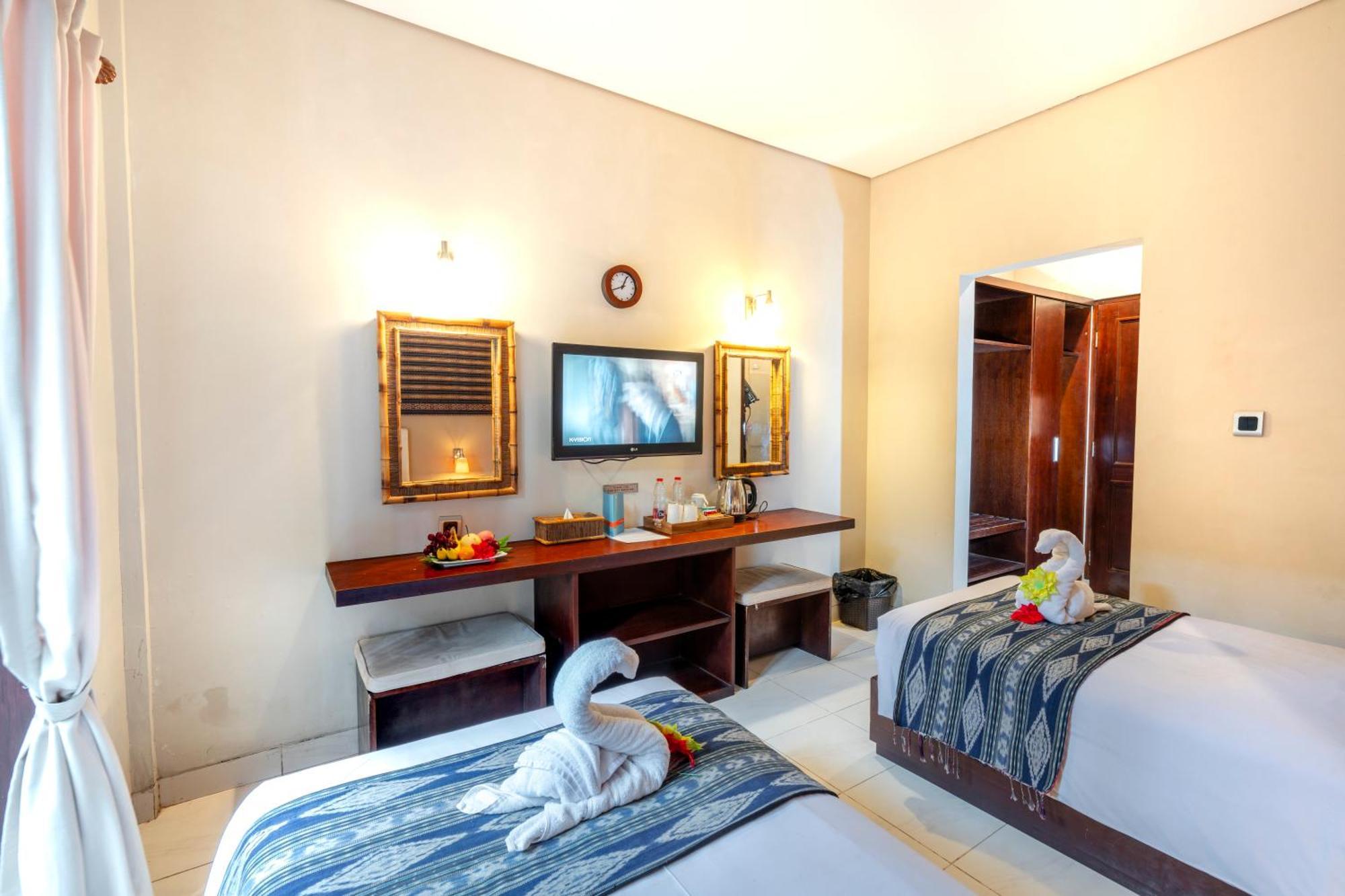 Samawa Transit Hotel Sumbawa Besar Exterior photo