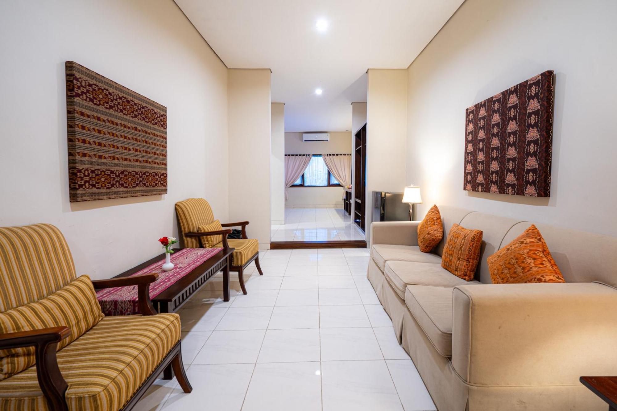 Samawa Transit Hotel Sumbawa Besar Exterior photo